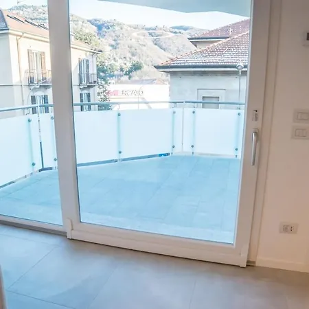 Brand New Design - 2 2 Bath 2 Carpark Lejlighed *
